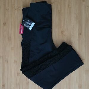 NWT Onzie Black Capri Leggings